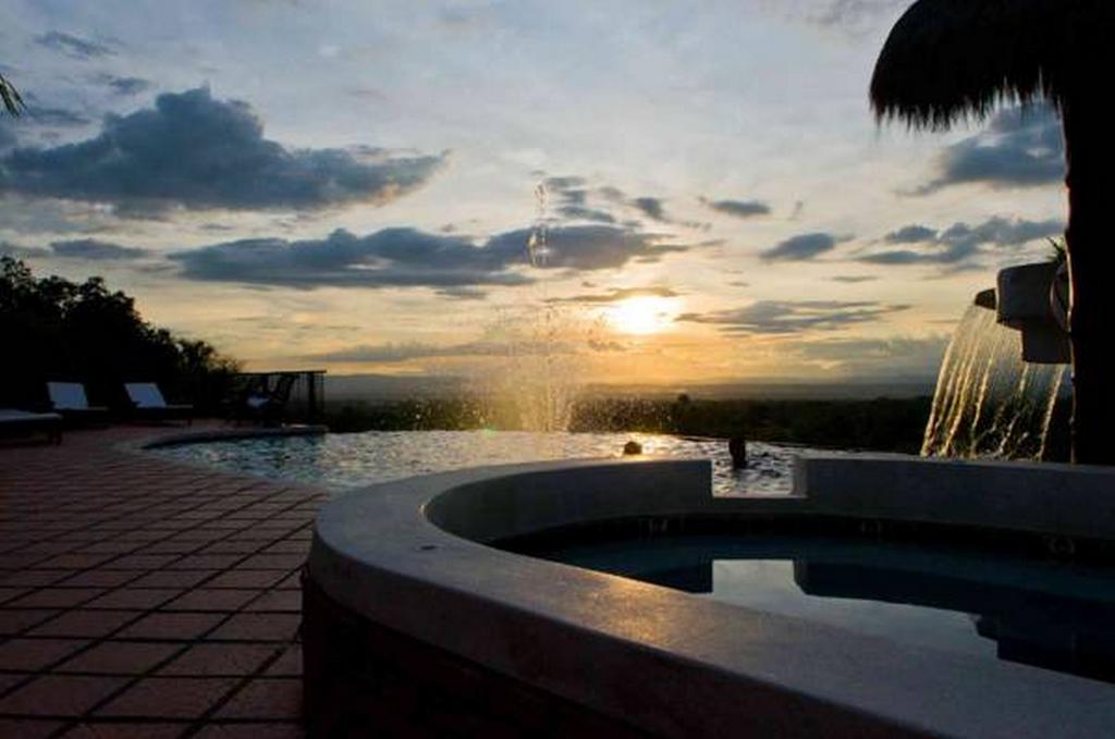 Hotel Hacienda Combia El Caimo Buitenkant foto